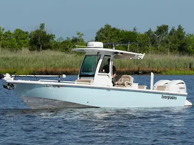 Everglades 273 Center Console