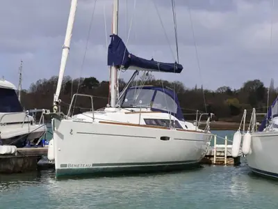 2010 Beneteau Oceanis 31