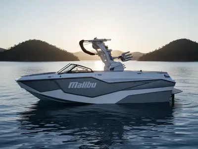 2025 Malibu M242