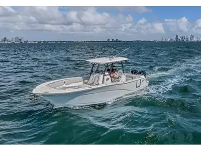 2022 Sea Fox 328 Commander
