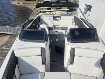 Crownline 240 SS LPX