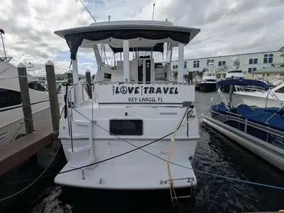 1994 Carver 370 Aft