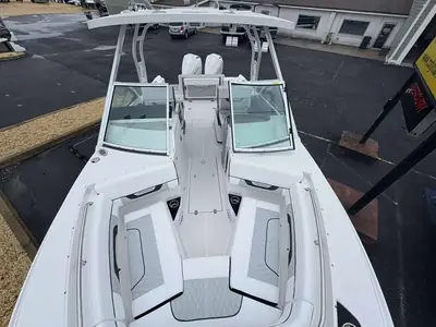 Blackfin 252 DC