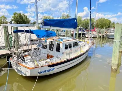 Pacific Seacraft LLC 32
