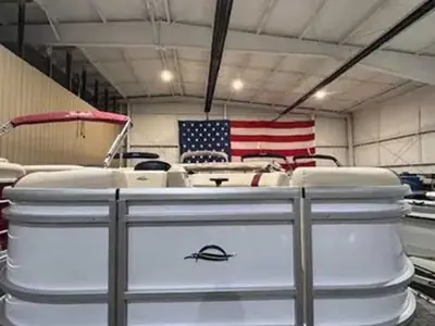 2025 SunCatcher Pontoons Select 16C