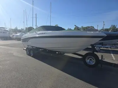 Chaparral 240 SSI