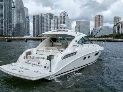 2009 Sea Ray Sundancer 43