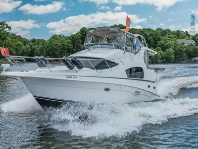 Silverton 35 Motor Yacht