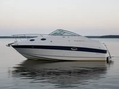 1999 Regal COMMODORE 242