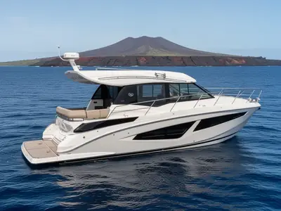 2017 Regal 42 Grande Coupe