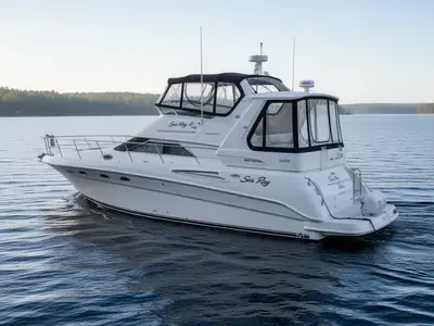 2001 Sea Ray 420 Aft Cabin