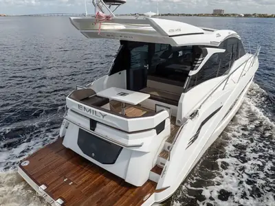 Galeon 425 HTS