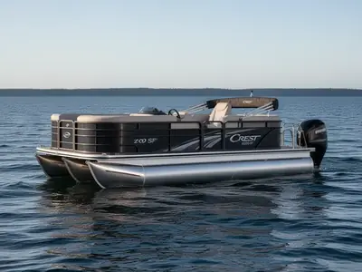 Crest Pontoons 200 SF