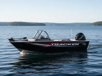 2026 Tracker TARGA V-18 COMBO