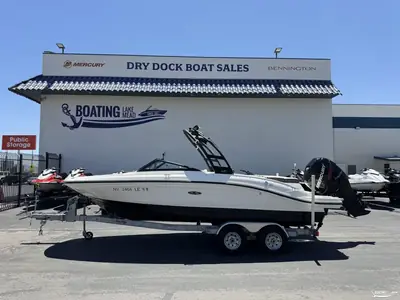 2018 Sea Ray SPX 210 Outboard