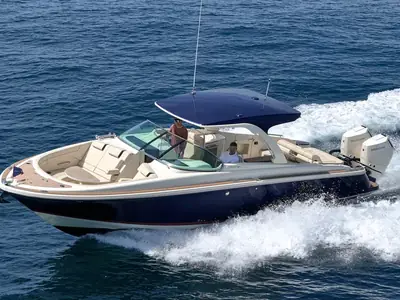 Chris-Craft LAUNCH GT 35