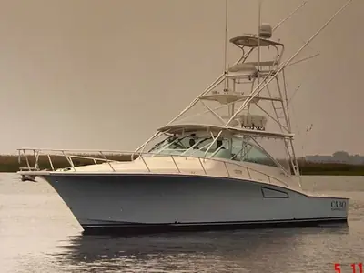 2005 Cabo 40 Express