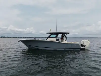 2026 Scout 330 LXF