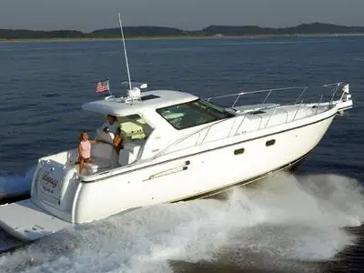 Tiara 3600 Sovran