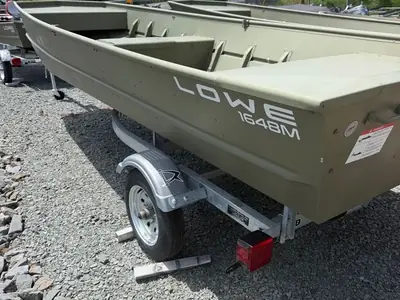 Lowe L1648M Jon