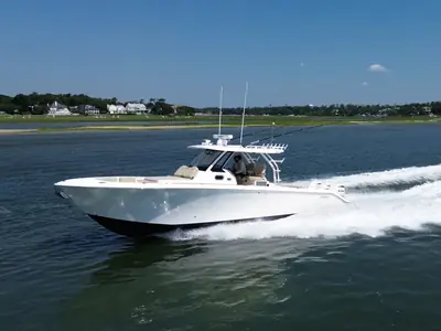 2019 Pursuit S 368 Sport