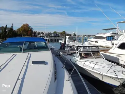 1986 Sea Ray Express Cruiser 390