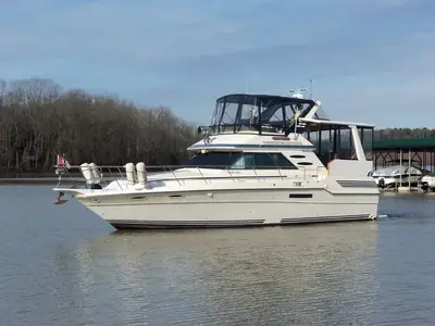 1987 Sea Ray 410 AFT CABIN