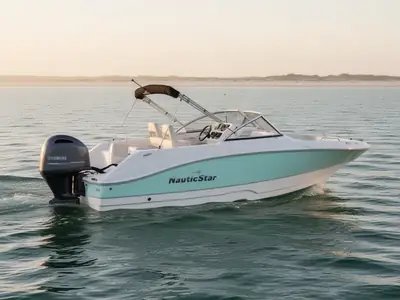 2021 Nautic Star 223 DC