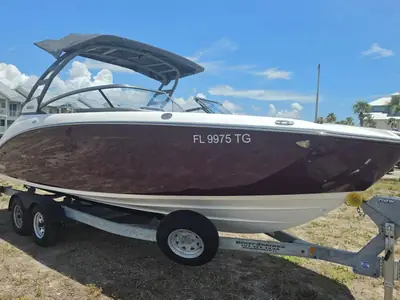 2022 Yamaha 252SD