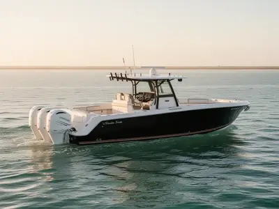 2019 Fountain 38 Center Console