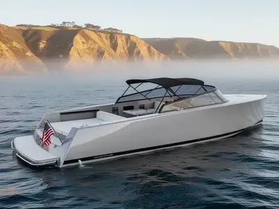 2017 VanDutch 40