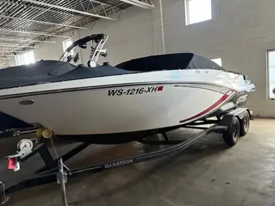 2019 Glastron GTS 225