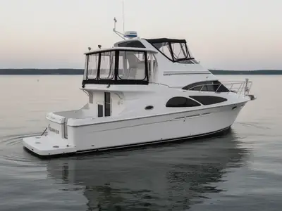 2005 Carver 41 COCKPIT MOTOR YACHT