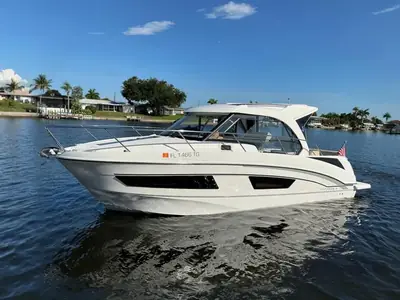 Beneteau Antares 9