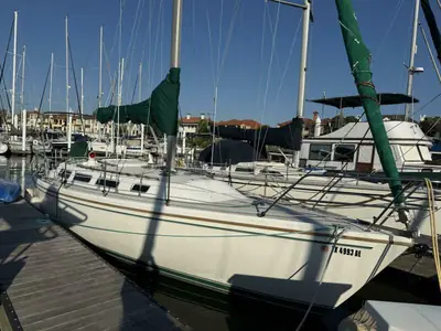 1985 Catalina 36-1 CABIN