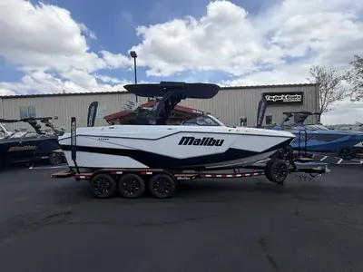 2026 Malibu M242