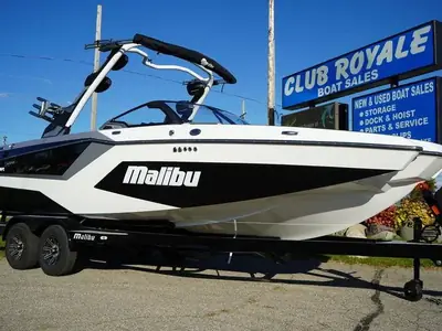 2026 Malibu 23 MXZ