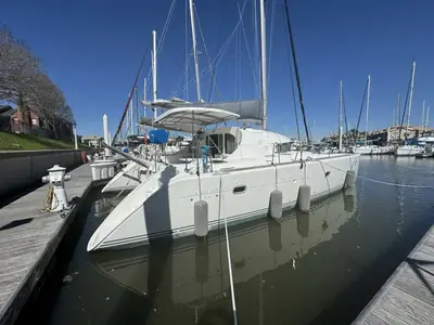 2004 Lagoon 410 S2
