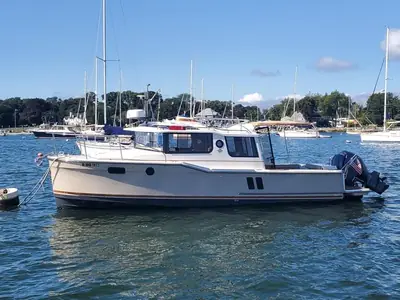 Ranger Tugs R-27