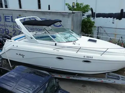 2000 Rinker 280 Express Cruiser