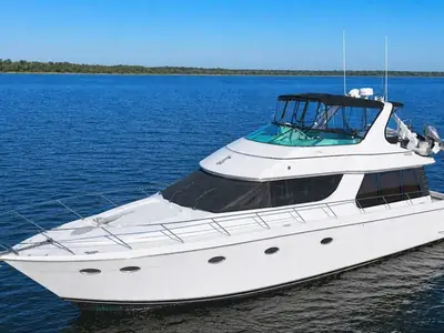 1998 Carver Voyager
