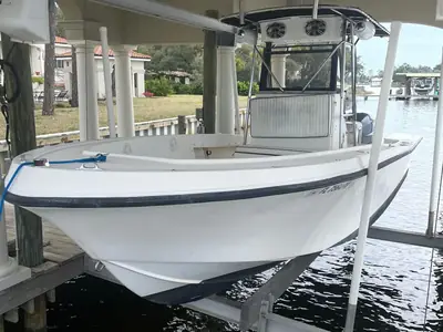 1992 Mako 221 Center Console