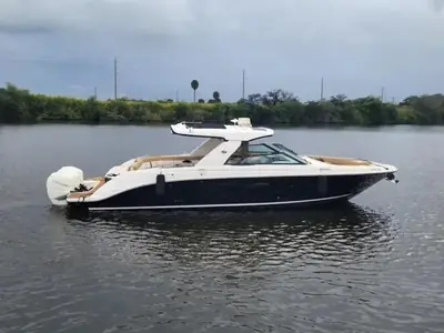 2019 Sea Ray SLX 400 Outboard