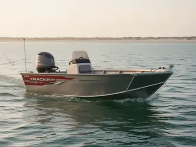 2025 Tracker Super Guide V-16 SC