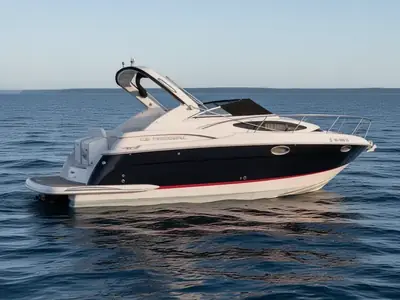 2005 Regal 3060