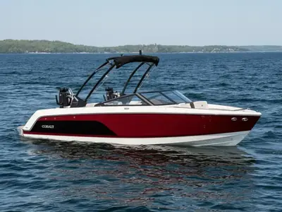 2025 Cobalt CS23 SURF