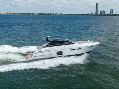 2012 Princess V52