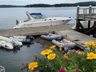 1994 Sea Ray 370 Express Cruiser