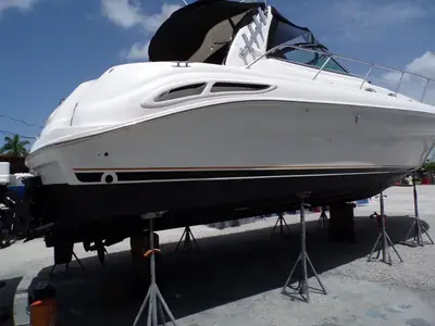 2000 Sea Ray Express Cruiser 410