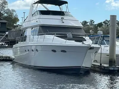 1998 Carver Voyager